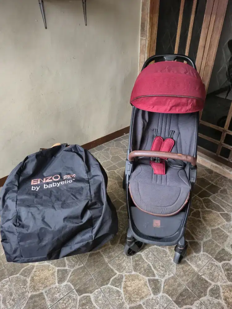 PRELOVED STROLLEE BABY ELLE ENZO PRO AUTOFOLD