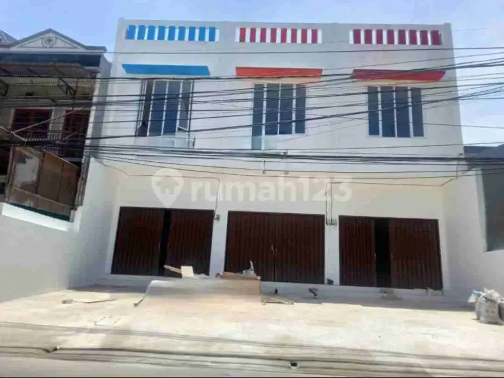 Dijual ruko gandeng siap pakai di Harapan Indah Bekasi