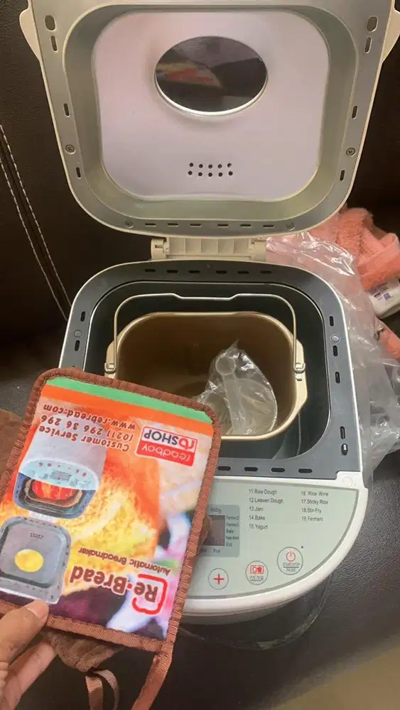 Bread maker pembuat roti