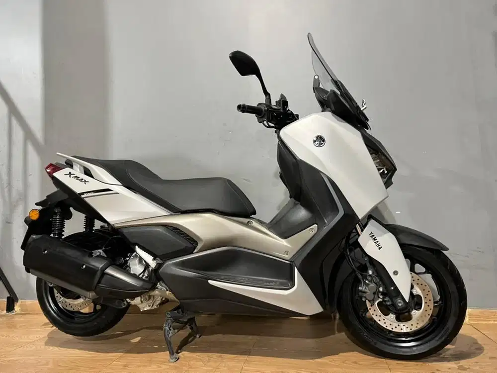 YAMAHA XMAX 250 ABS CONNECTED ISTIMEWA