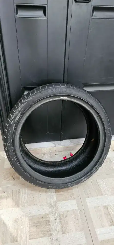 Ban mobil second 1 pcs only r17   Accelera 215/45/17