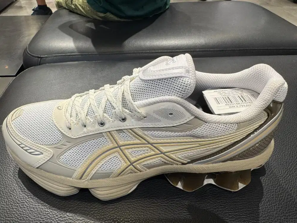 Sepatu ASICS Unisex Gel-Kinetic Fluent