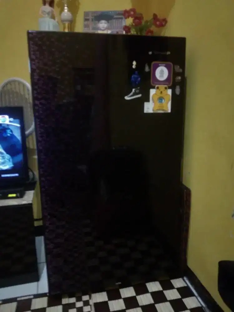 Jual cepat Kulkas 1 pintu buat bayar kontrakan