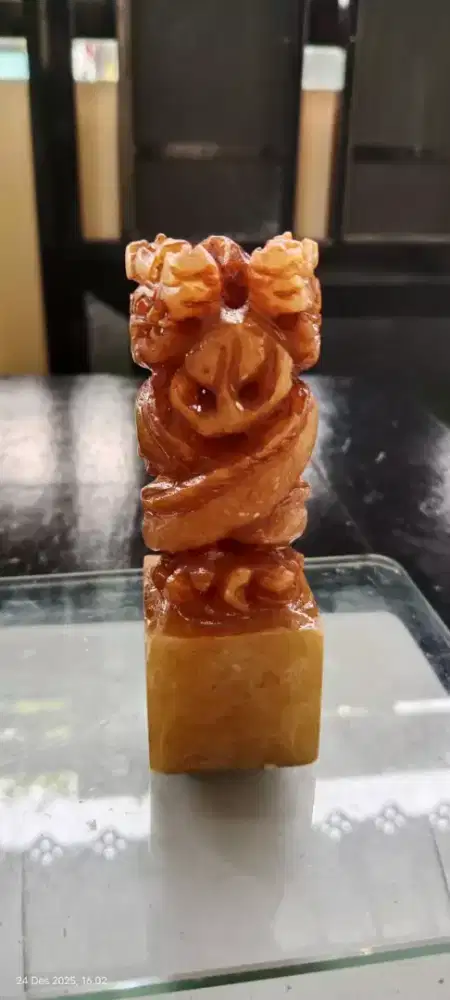 Batu giok,koin kelapa sawit,asbak kuningan