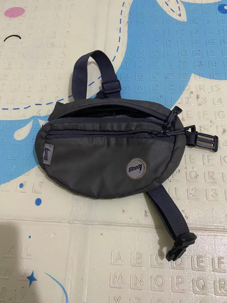 All item 25k barang preloved bukan thrift