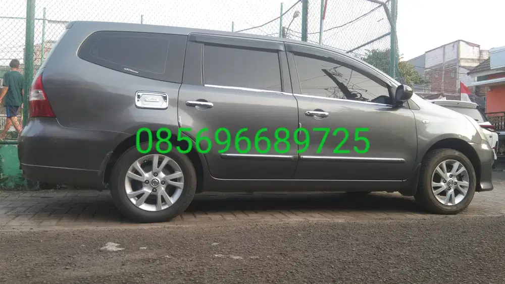 Nissan Grand livina 2012 Bensin