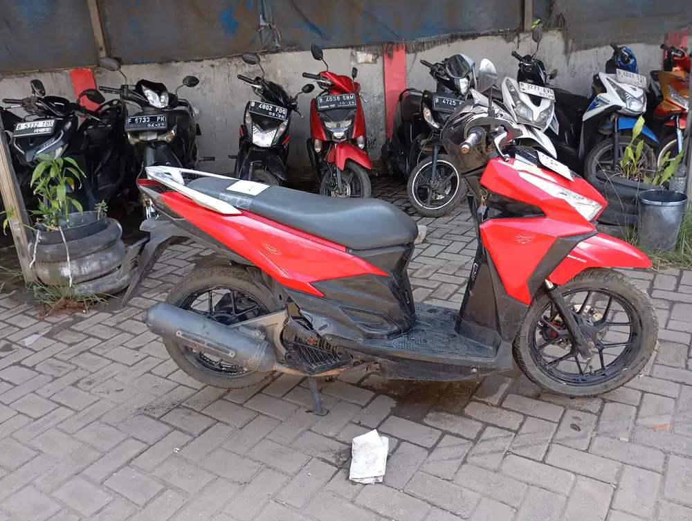 Honda Vario 125 LED old Tahun 2017 Surat Komplit