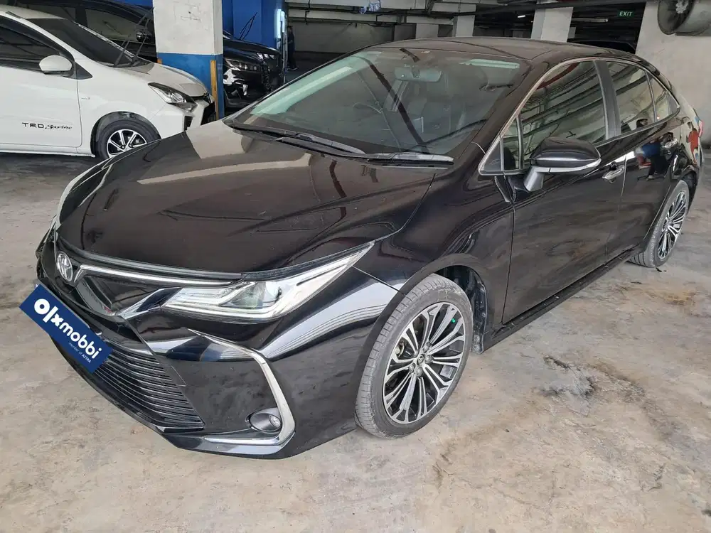 Toyota Corolla Altis 1.8 V Bensin-AT 2022