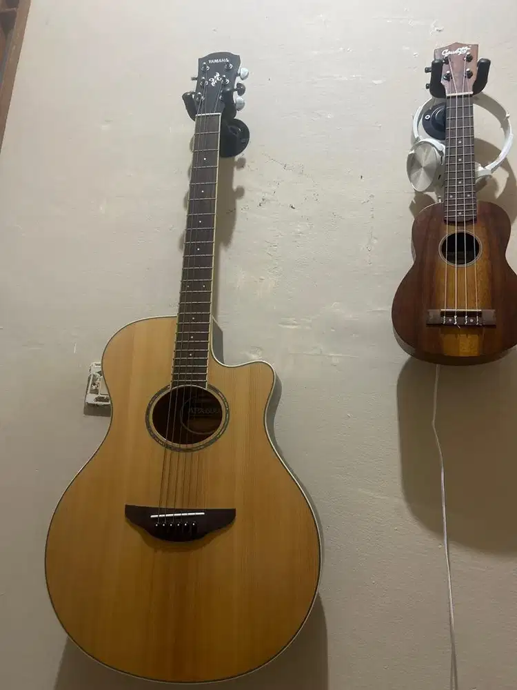 Dijual gitar yamaha apx 600