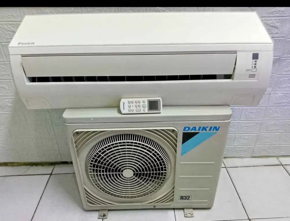Ac daikin 1/2 pk