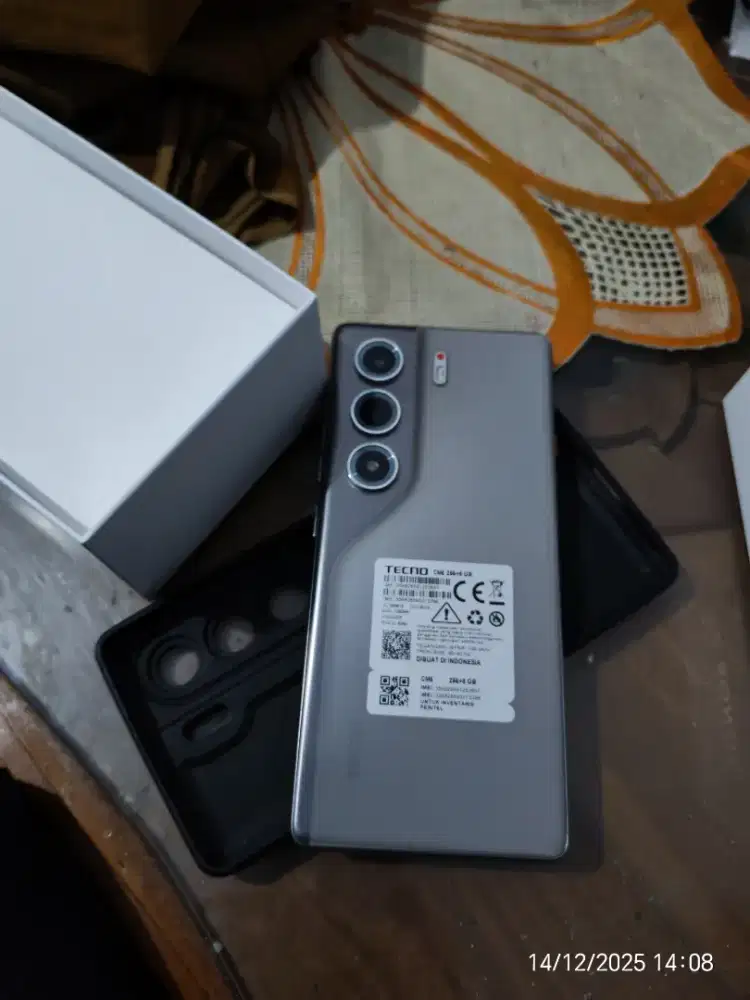 Camon 40 8/256 Fullset Garansi