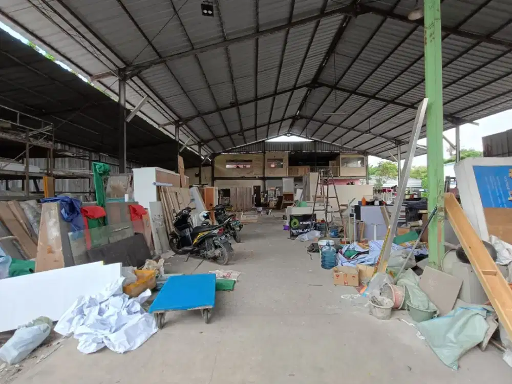 JUAL MURAH Tanah + Workshop LT 1400 Akses 500 meter ke Gate tol Serpong Cinere