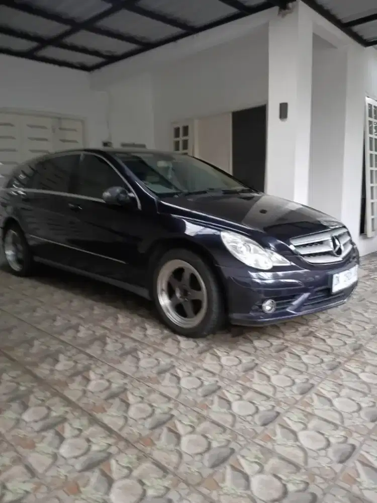 Dijual cepat Mercy family car 7 seat low km cepetan 155jt