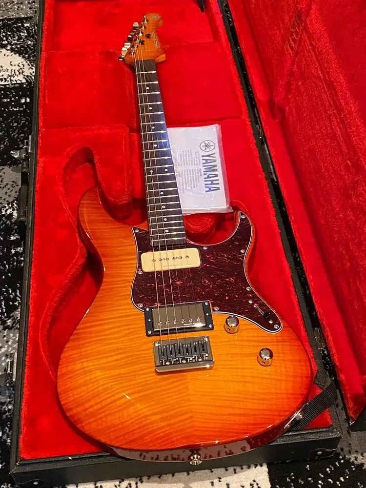 Yamaha PAC611HFM Light Amber Burts