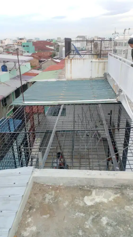 Kerangkeng dan kanopi