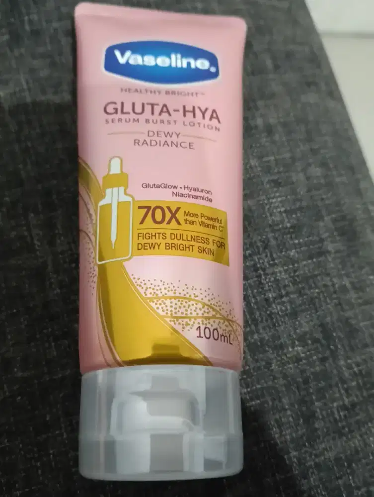 Nivea extra bright body serum