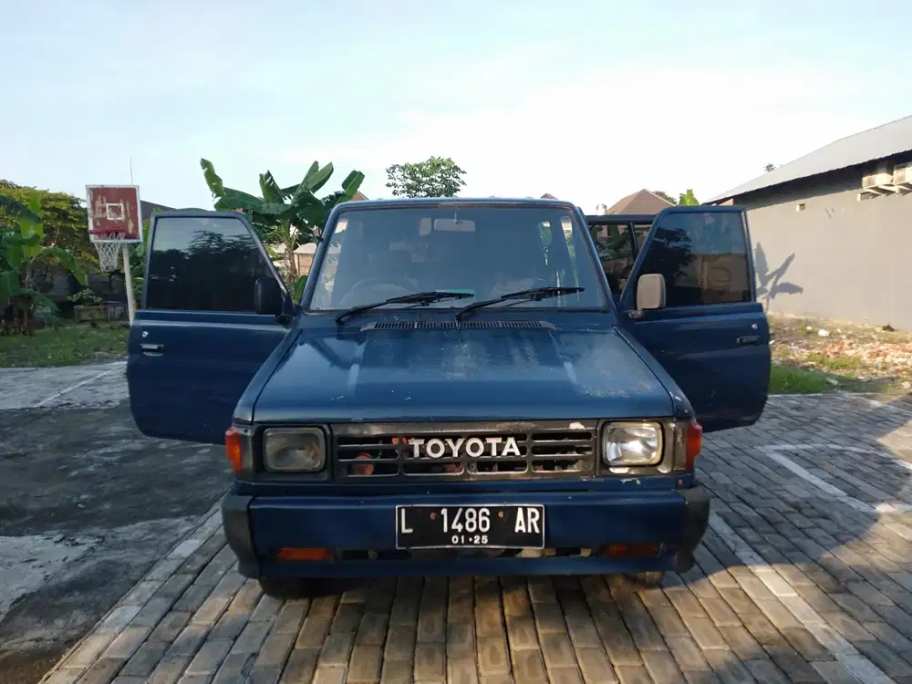 Toyota Kijang 1986 Bensin