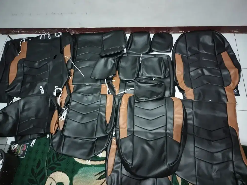 Sarung jok mobil Innova reborn