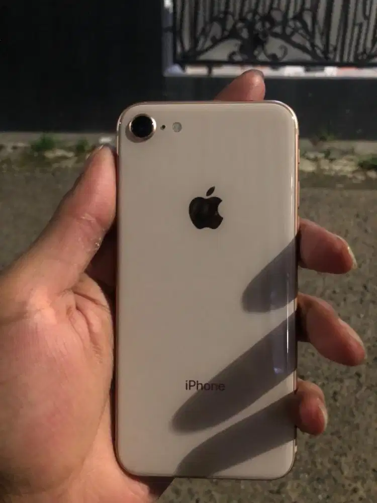 Iphone 8 64gb white