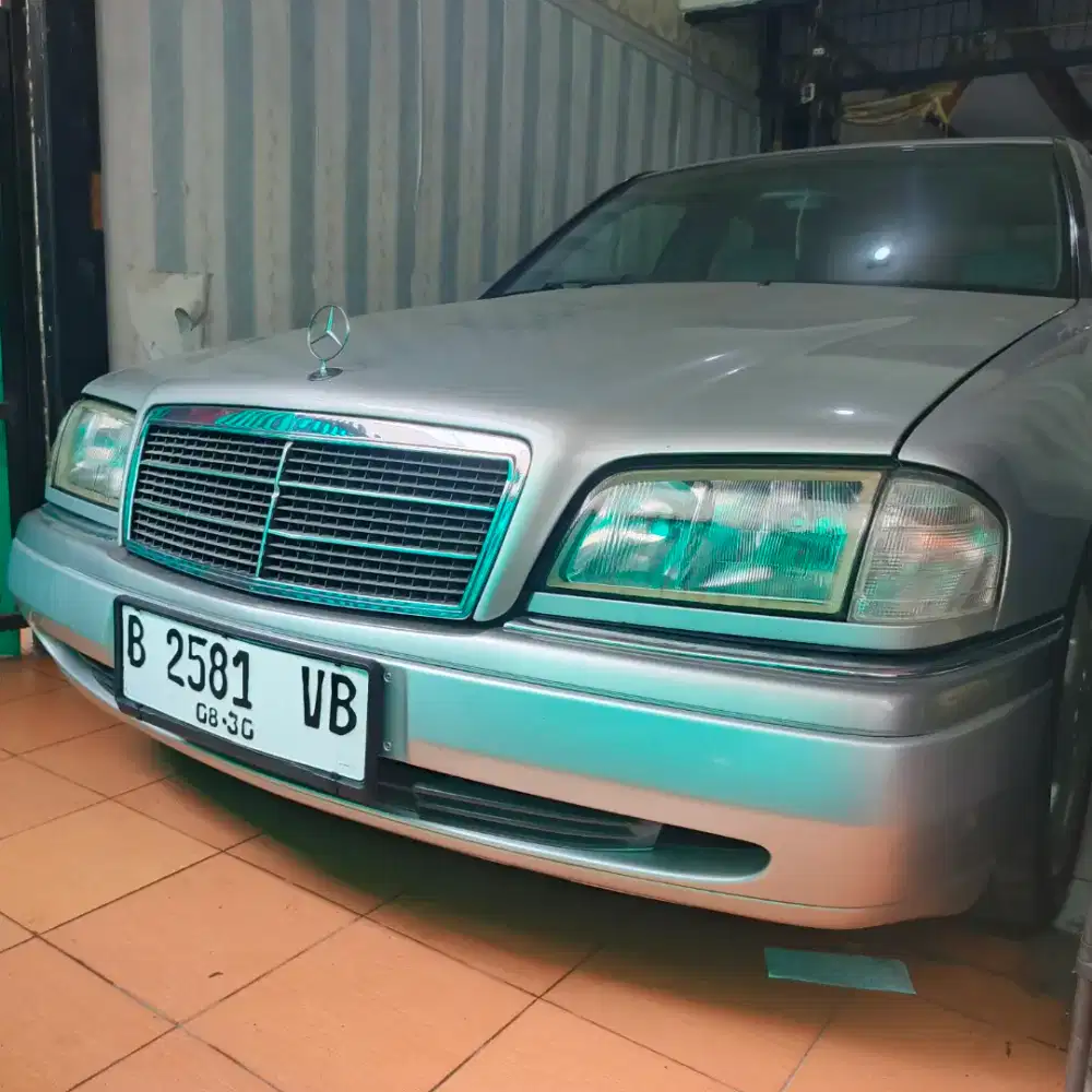 Jual cepat BU c230 AT kondisi super rawatan