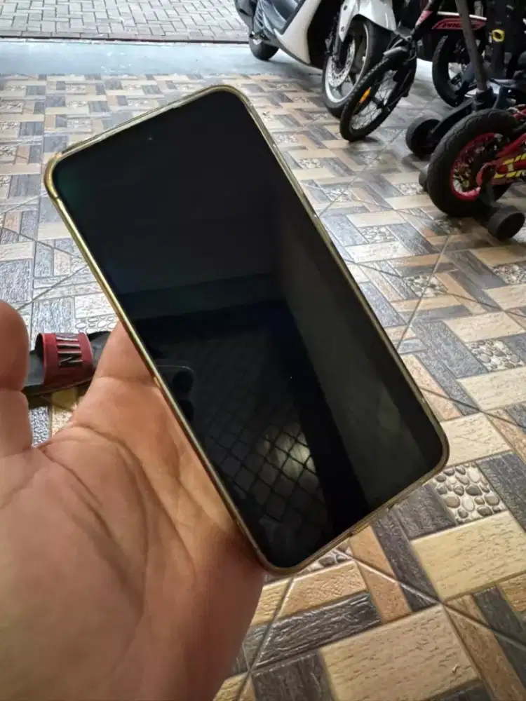 SAMSUNG S24 FE 8/256GB