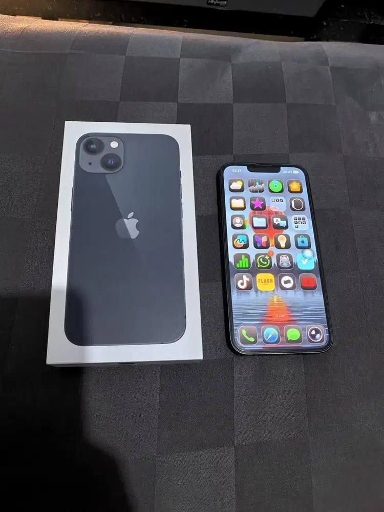 Iphone 13 black