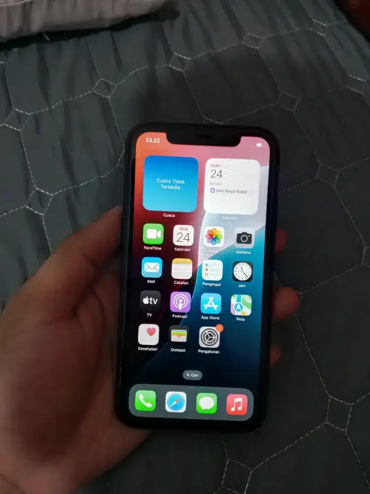 IPHONE 11 128 GARANSI RESMI ID/A