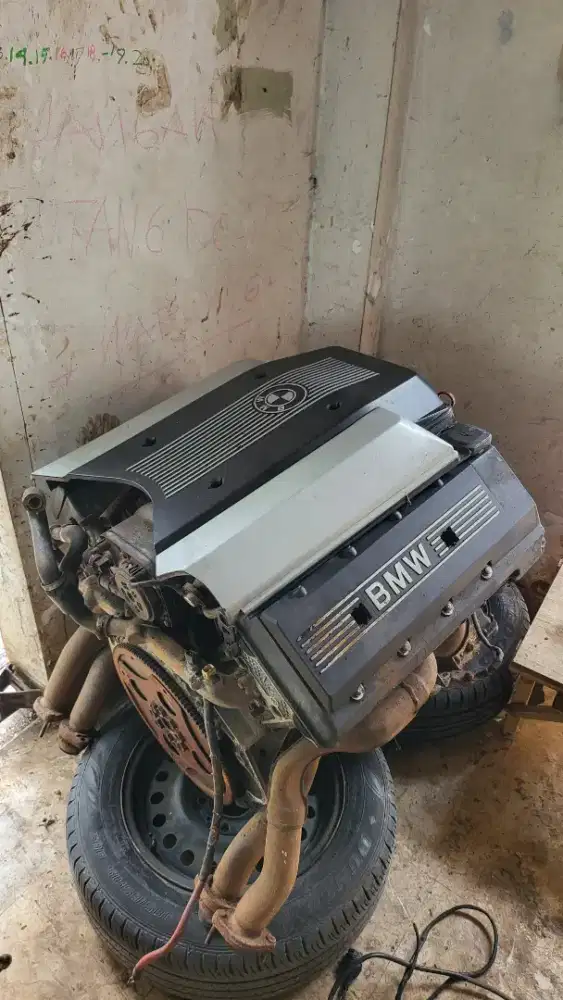Mesin BMW V8 M60B30 Normal