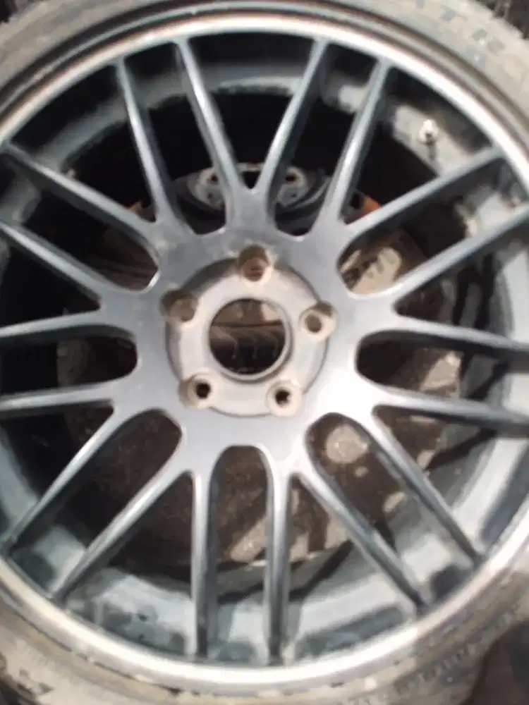 Velg dan ban R18