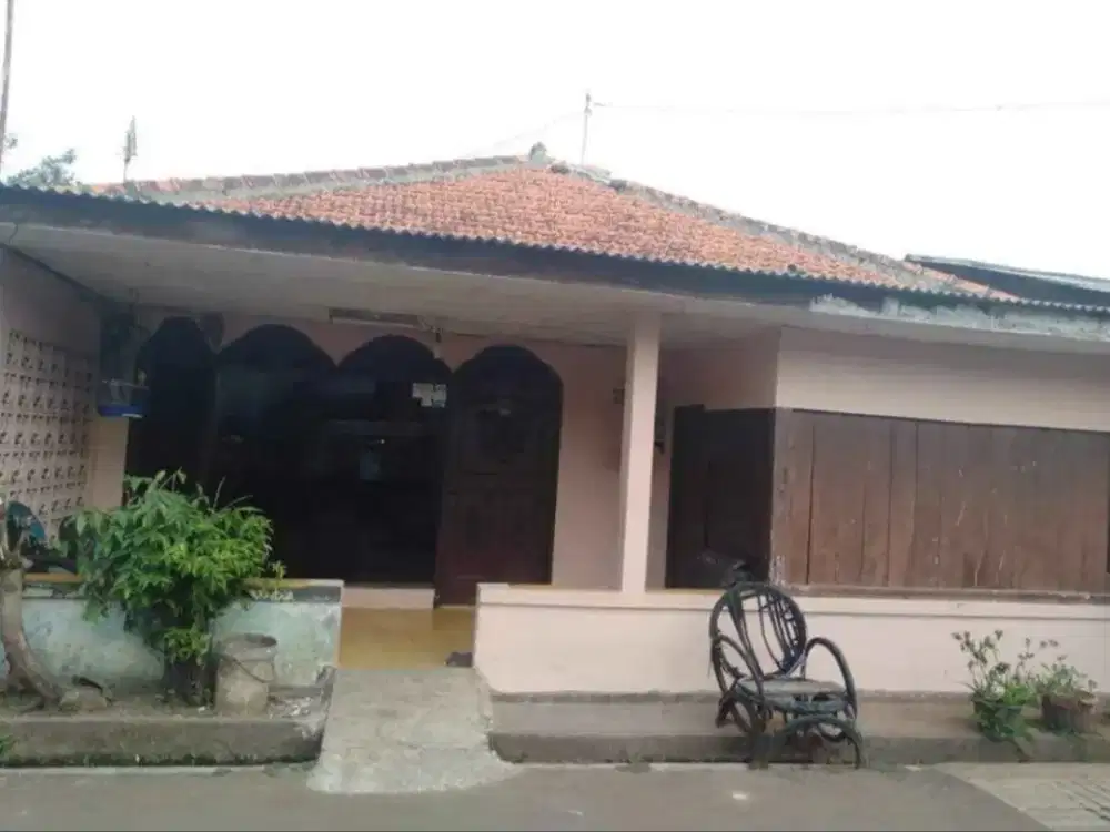 DIJUAL Tanah Bonus 3 Rumah keluarga di Lenteng Agung Jakarta Selatan