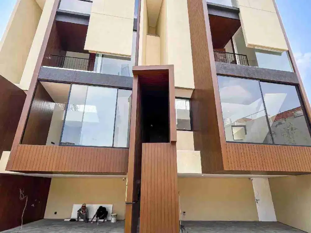 Rumah Baru 3 Lantai Di Lokasi Startegis Cilandak Timur Dekat Kemang