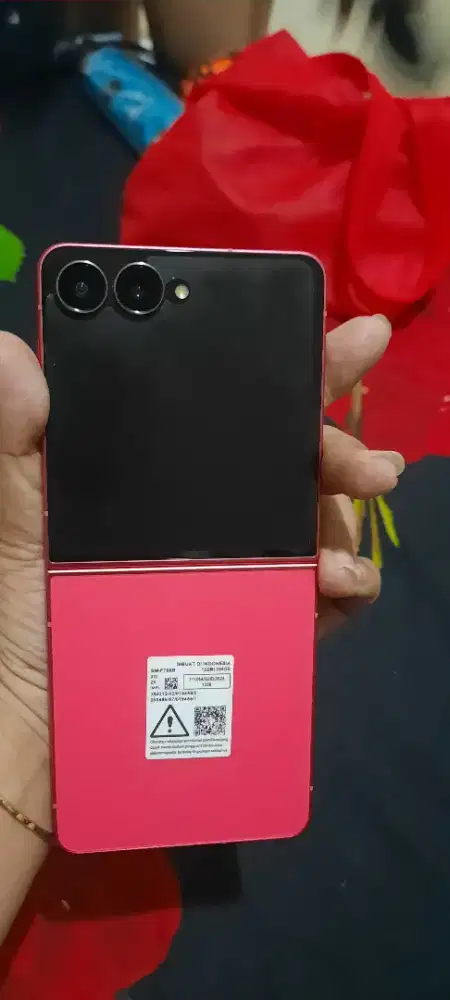 Dijual samsung z flip 7 12/256 corral red