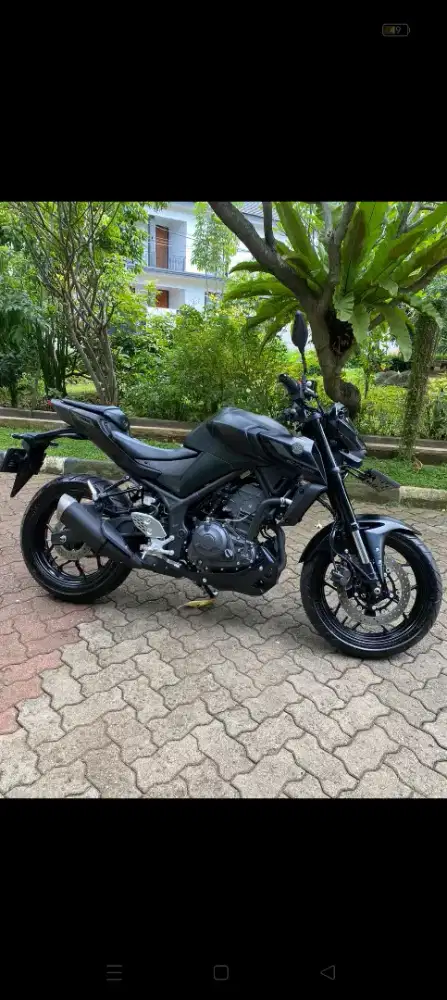 Motor MT 25 Hitam tahun 2025