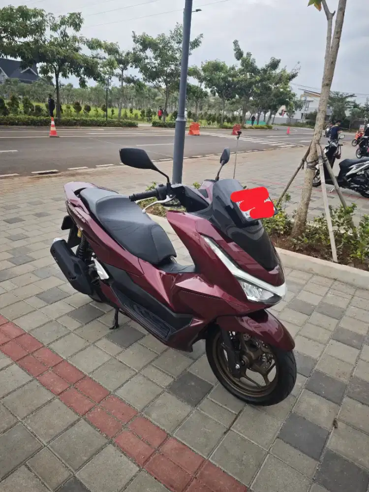 HONDA PCX 160 ROADSYNC ABS HSTC 2025 MULUS LOW KILOMETER
