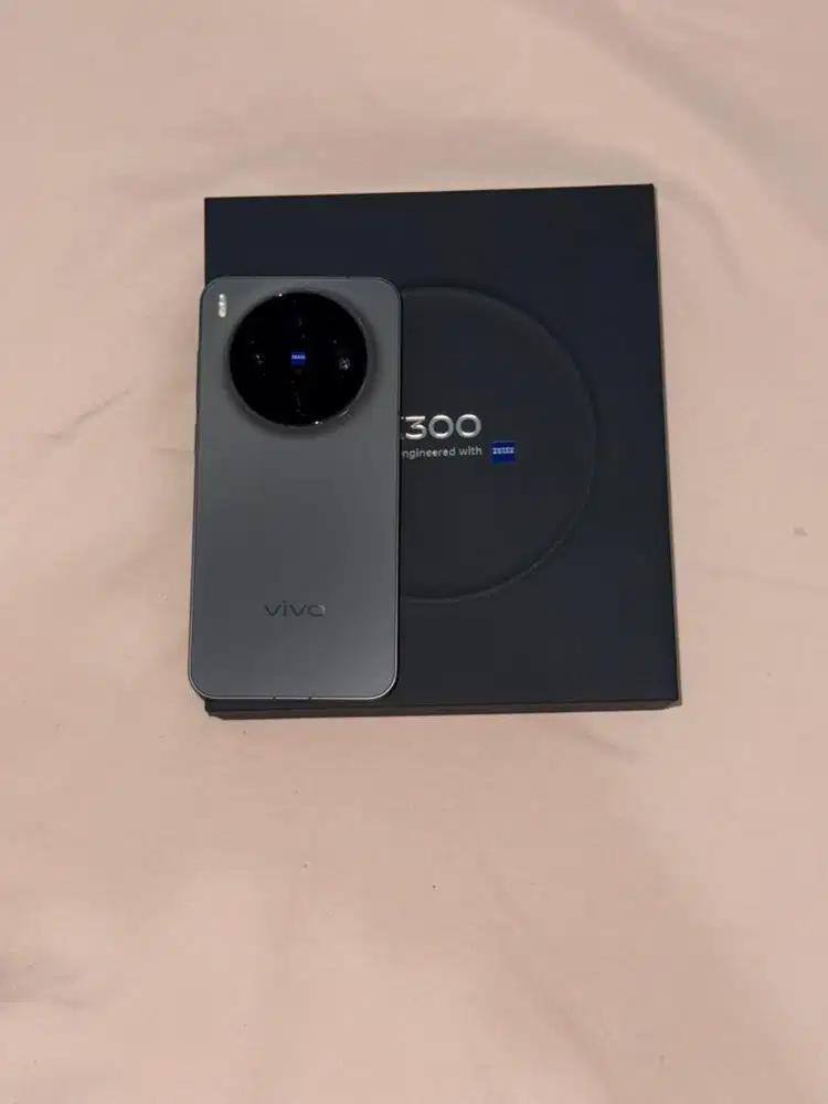 Vivo X300 16/512 Like New
