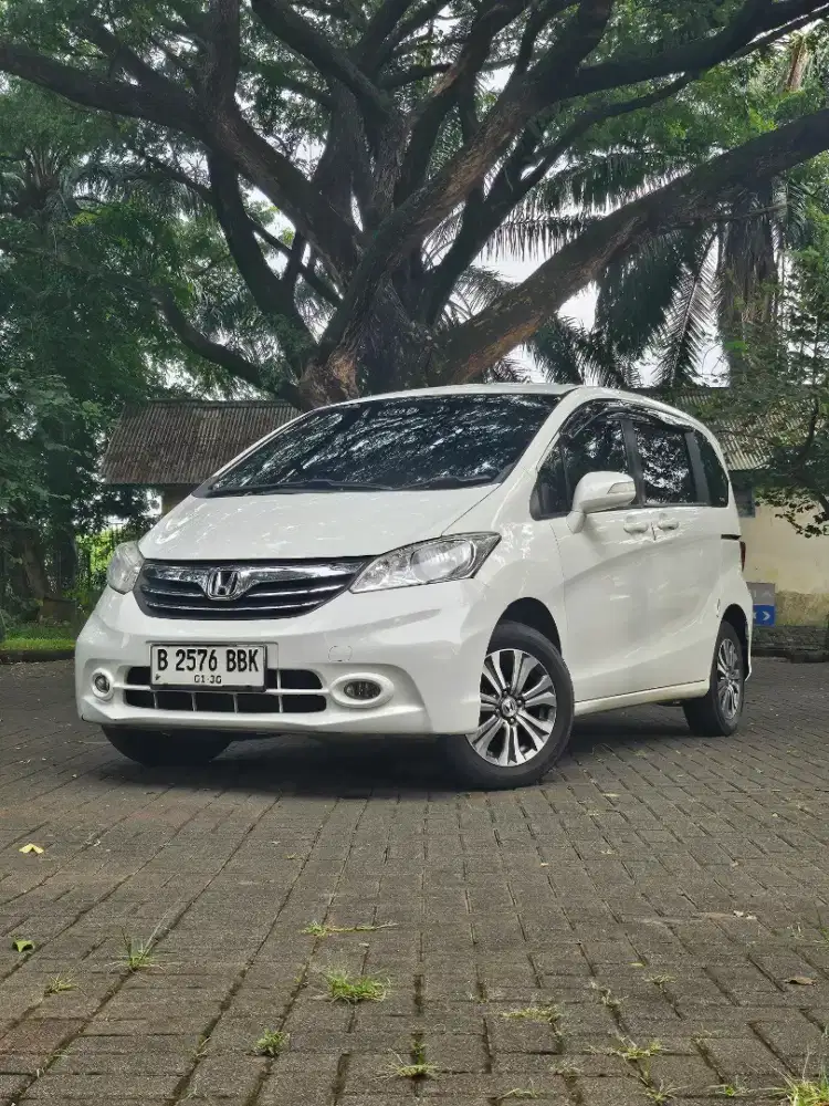 [DP MINIM 7 JUTA] Honda Freed SD AT 2014