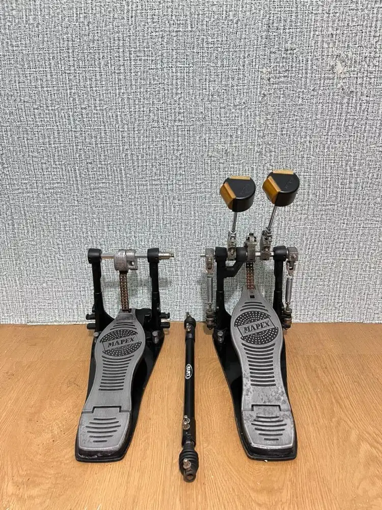 Double pedal drum mapex P980A