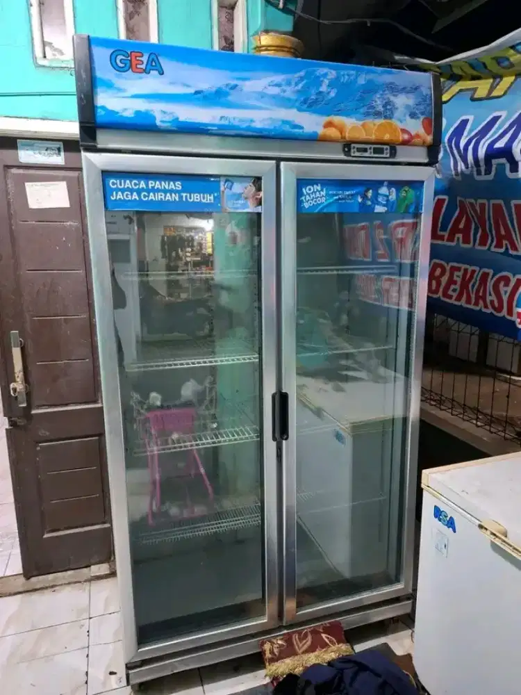 Showcase GEA 2 pintu 1000liter