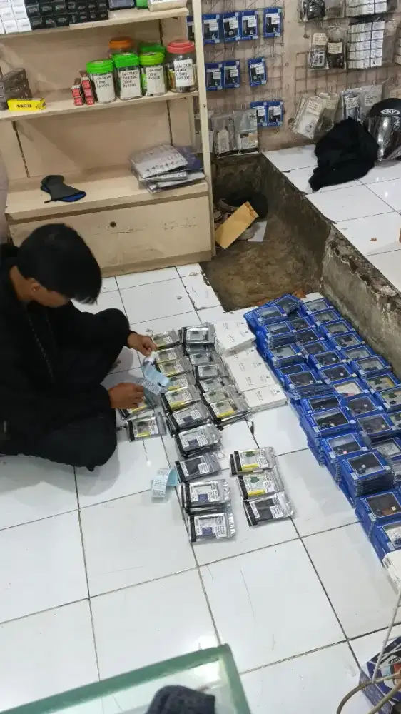 Lowongan kerja spart part hp