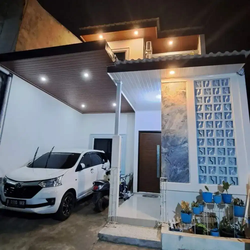 Plafon PVC terpasang dan rangka atap baja ringan