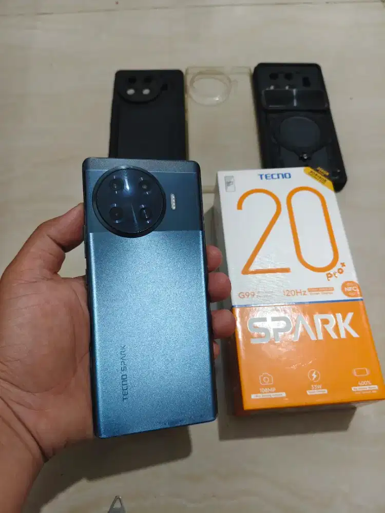 Tecno Spark 20 Pro + 8/256 GB MURAH