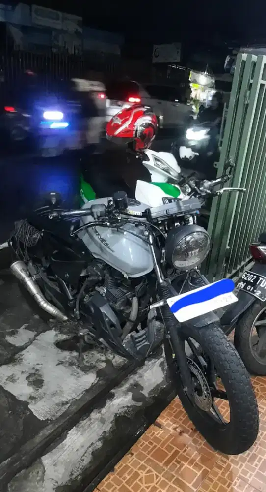 DI JUAL Honda Mega Pro Custom Bobber