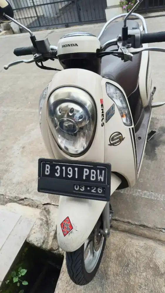 Honda scoopy 2016