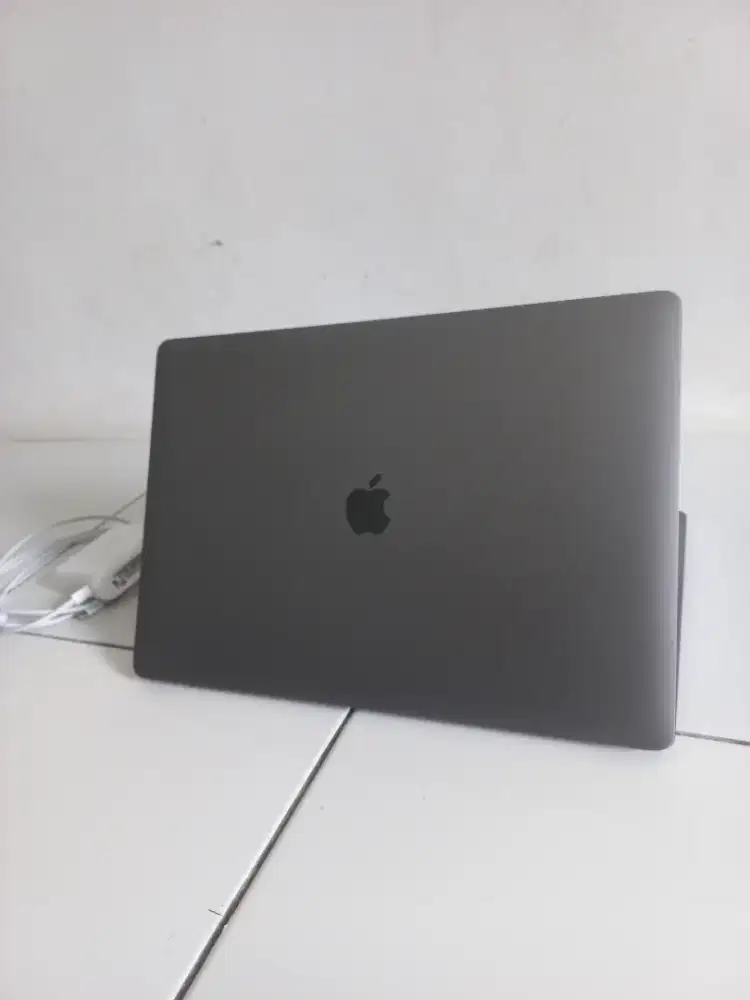 MacBook Pro 16 2019 Spek Gahar RAM 32GB/1TB  i9 - Punya Pribadi!