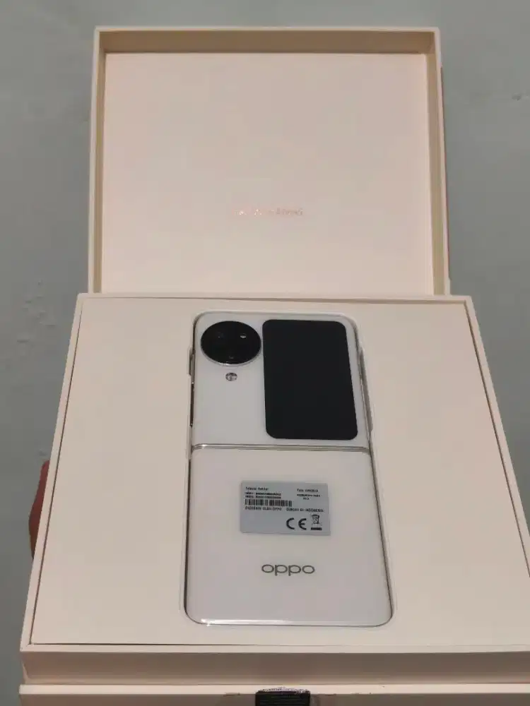 oppo find n3 flip 12/256gb garansi panjang