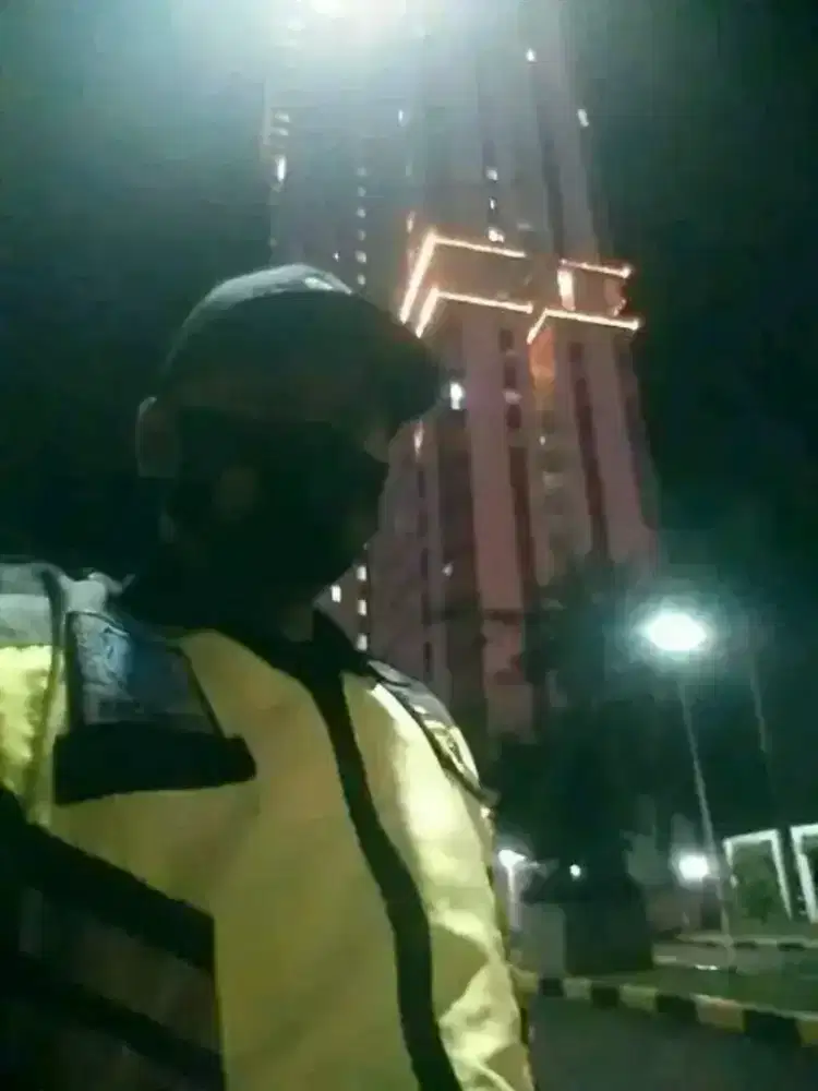 MENCARI PEKERJAAN DRIVER