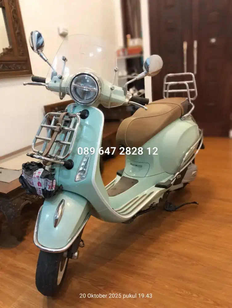 Vespa Piaggio Primavera 150 PICNIC (Limited Edition)