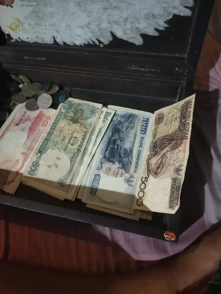 Uang lama kondisi masih bagus