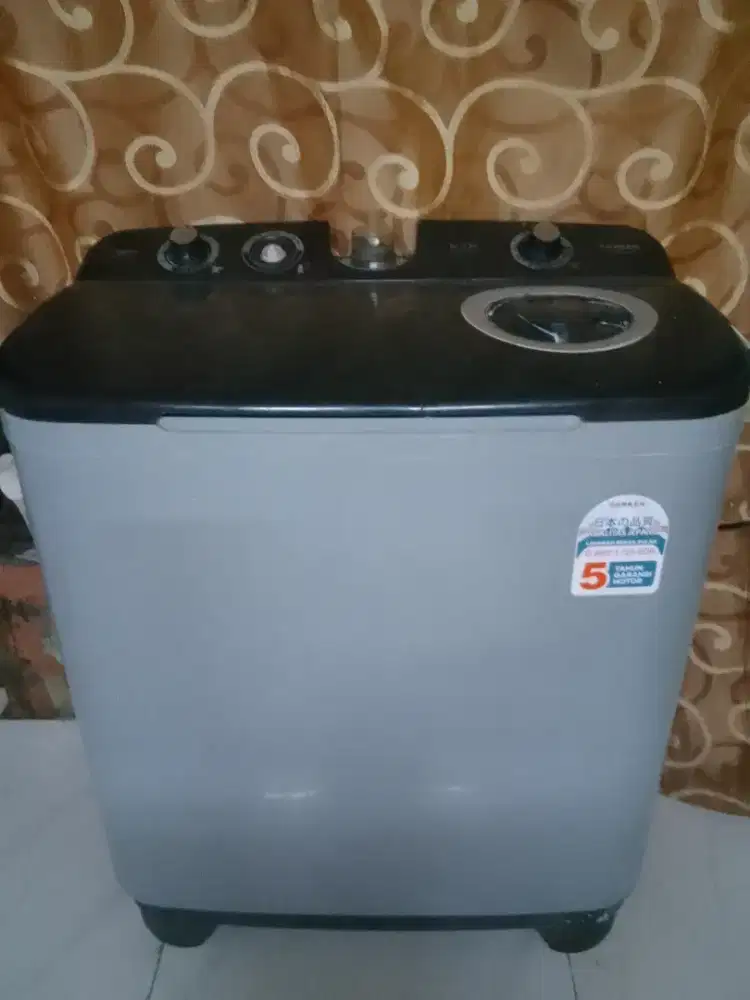 Di jual mesin cuci Sanken 8 kg