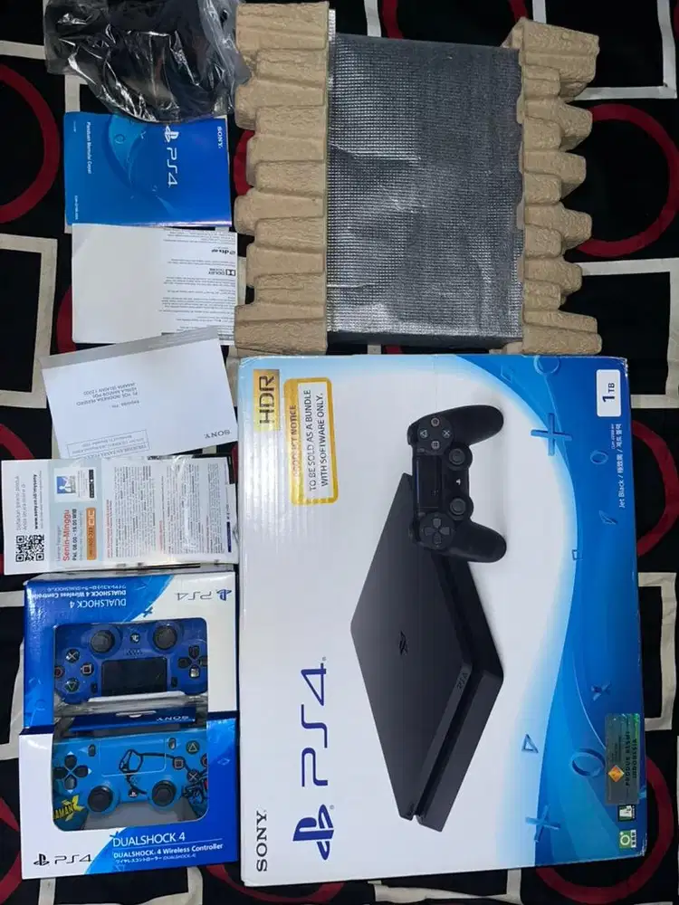 PS4 slim seri2218B sony indo hdd 1 tb H3N 12.50